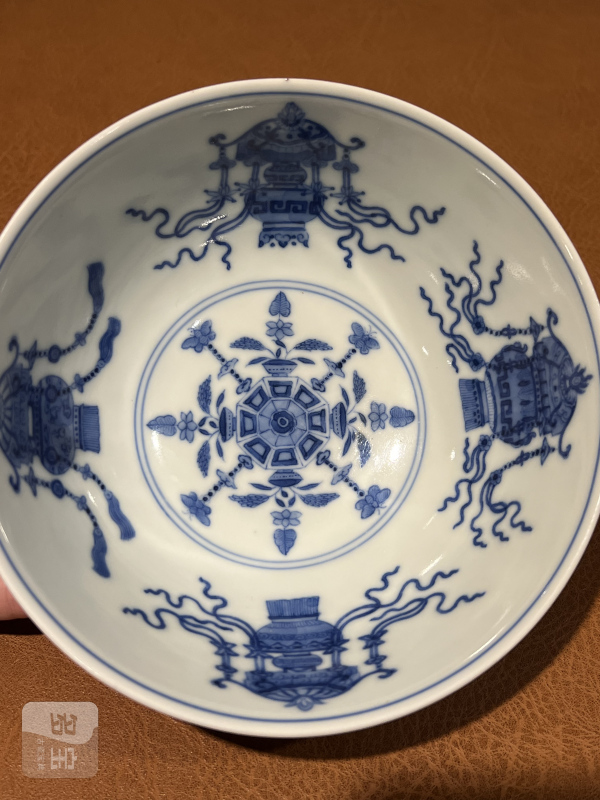 清道光 胭脂红地轧道洋彩花卉开光五谷丰登纹碗 - 图11